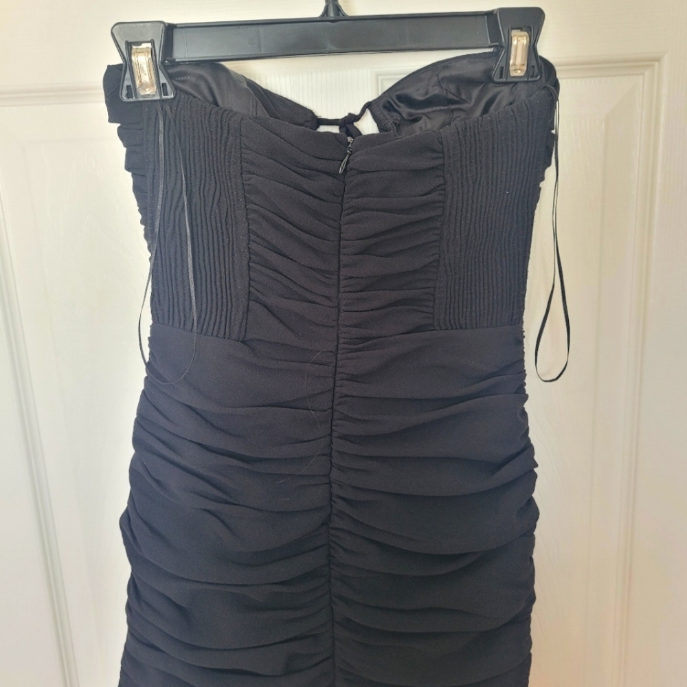 Dress - Picture 2 of 3